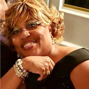 Meet your Posher, Bernice